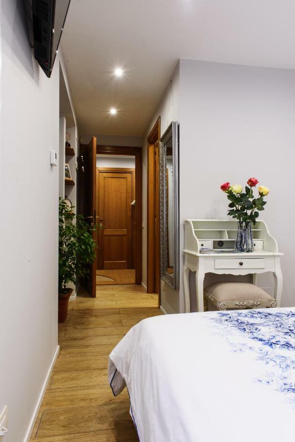 Lora Center Room Комо Экстерьер фото