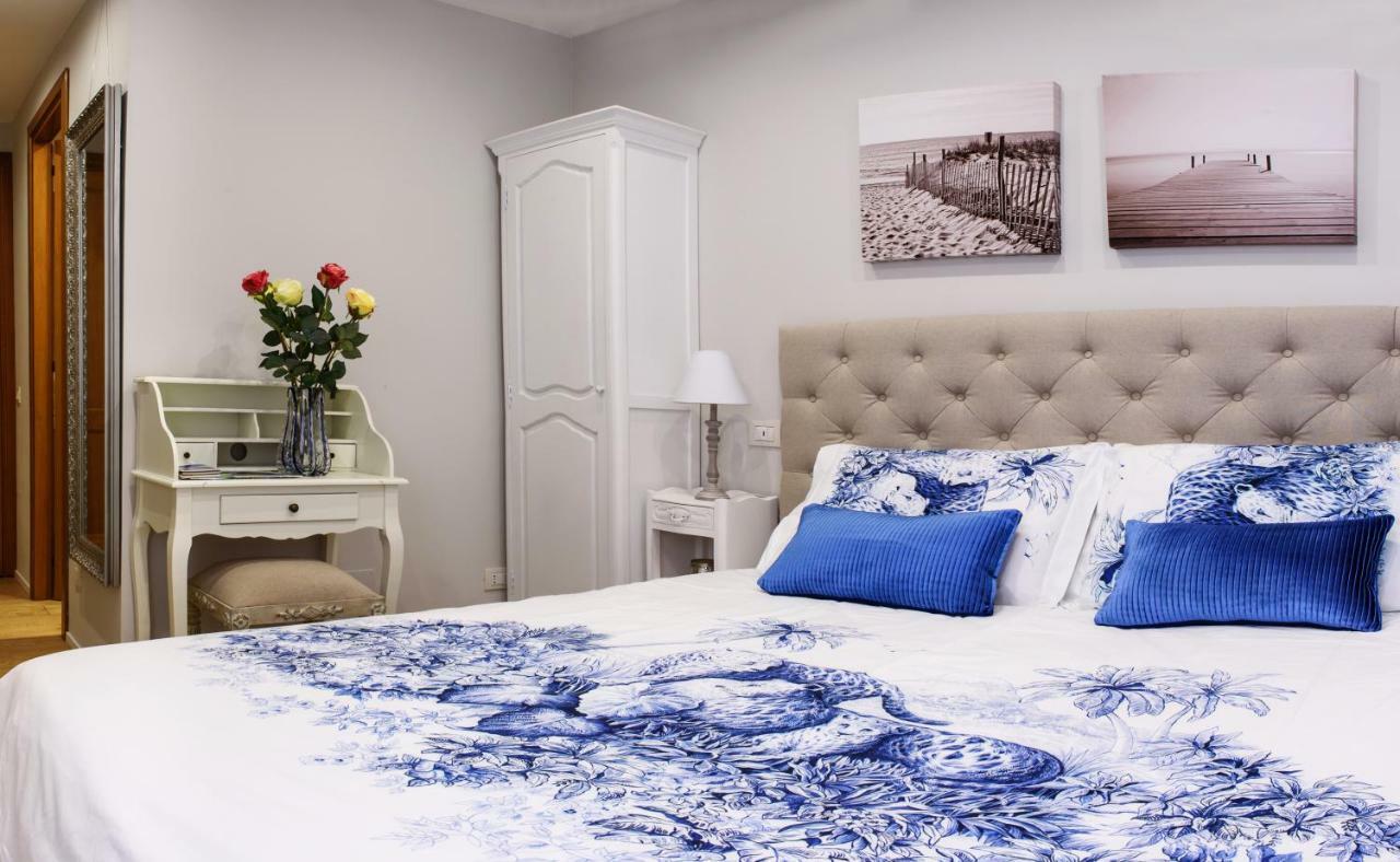 Lora Center Room Комо Экстерьер фото